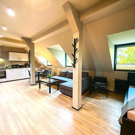 Liro Stadt Apartments Крефелд Екстериор снимка