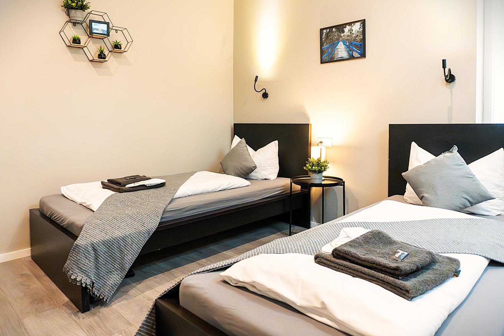 Liro Stadt Apartments Крефелд Екстериор снимка