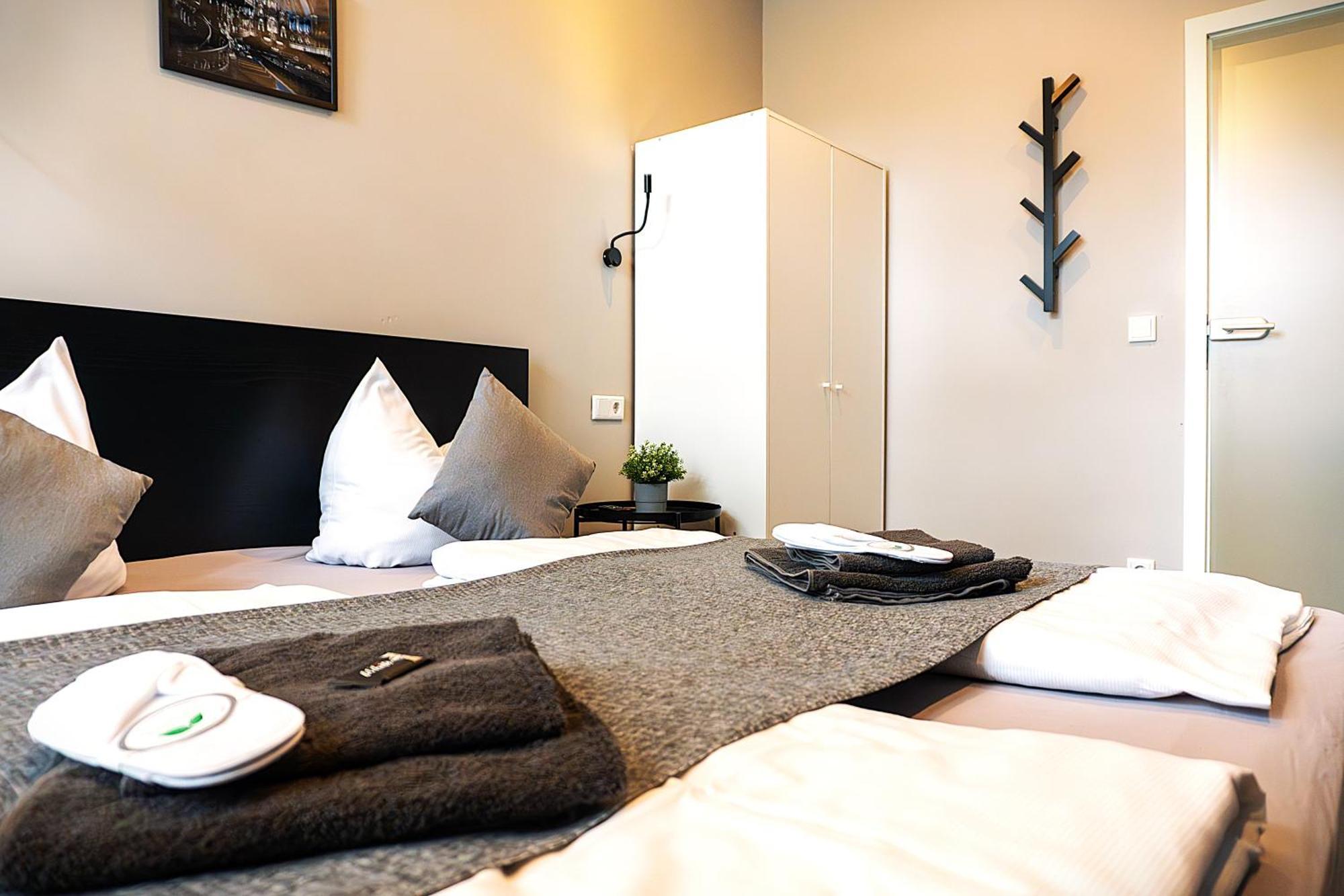 Liro Stadt Apartments Крефелд Екстериор снимка