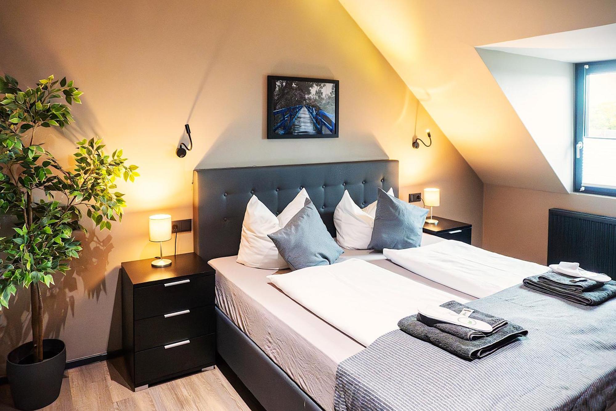 Liro Stadt Apartments Крефелд Екстериор снимка